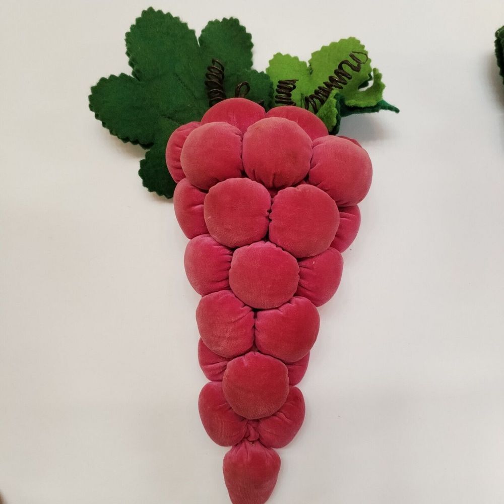 Vintage Velvet Set Of 4 Grapes on Vine Plush‎ Home Decor 9 Inches Grandmacore - Picture 5 of 13